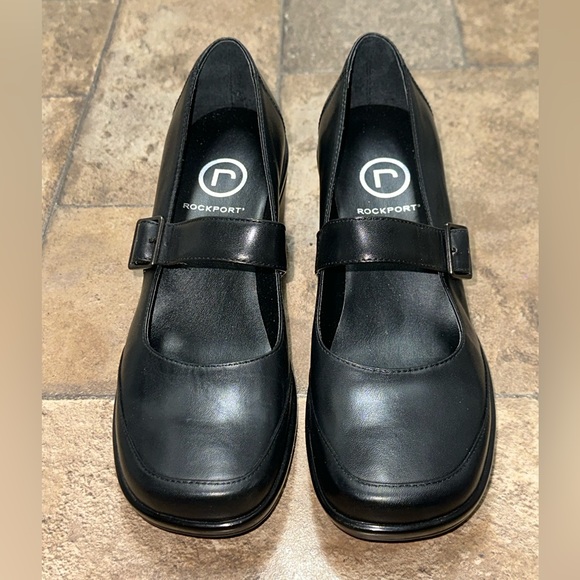 Rockport Size 6 - Picture 3 of 8